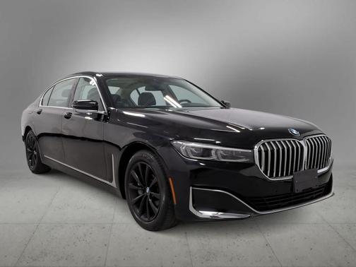 Jet Black 2020 BMW 740 xDrive