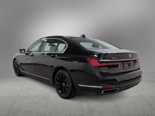 Jet Black 2020 BMW 740 xDrive