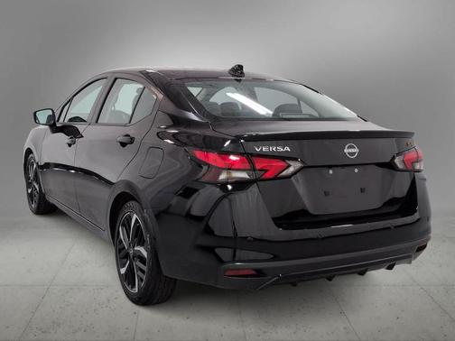 Super Black 2024 Nissan Versa 1.6 S