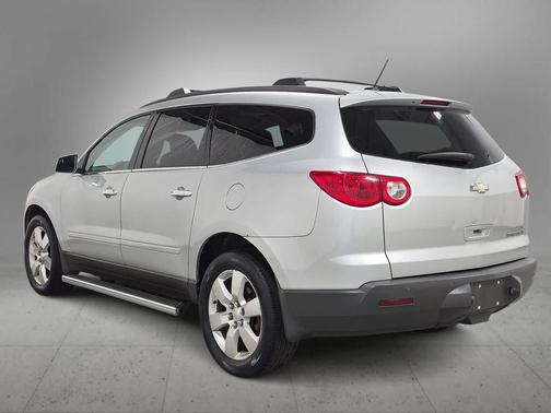 Silver Ice Metallic 2012 Chevrolet Traverse LT