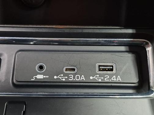 Crystal Black Silica 2023 Subaru Ascent Limited 7-Passenger