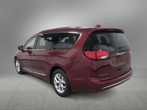 2018 Chrysler Pacifica Touring-L Plus