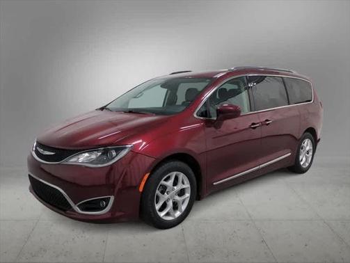 2018 Chrysler Pacifica Touring-L Plus