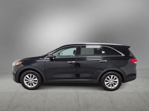 Ebony Black 2018 Kia Sorento LX