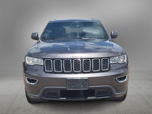 Granite Crystal Metallic Clearcoat 2020 Jeep Grand Cherokee Laredo