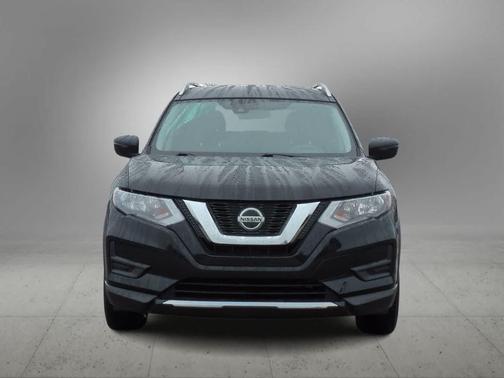 Magnetic Black Pearl 2019 Nissan Rogue SV