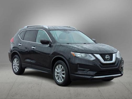 Magnetic Black Pearl 2019 Nissan Rogue SV