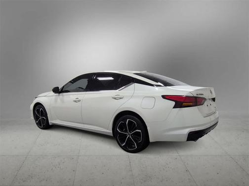 2025 Nissan Altima SR AWD