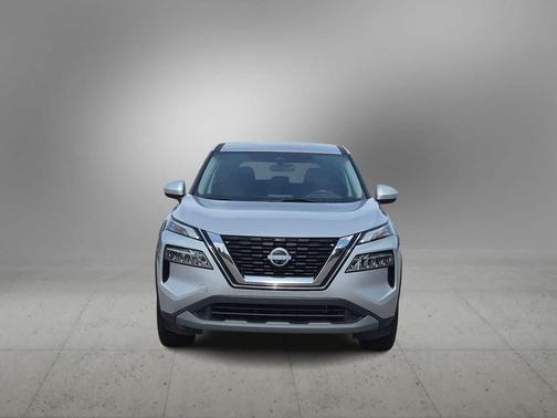 Brilliant Silver Metallic 2023 Nissan Rogue SV