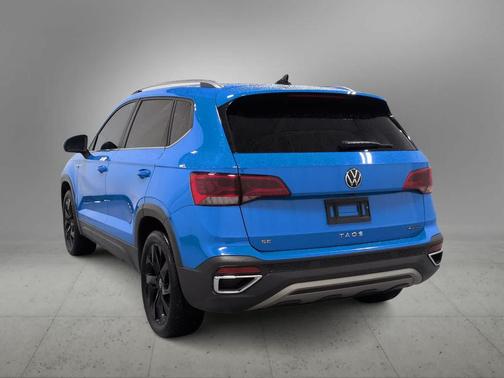 Cornflower Blue 2022 Volkswagen Taos 1.5T SE