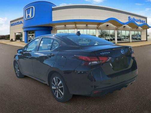 2021 Nissan Versa 1.6 SV