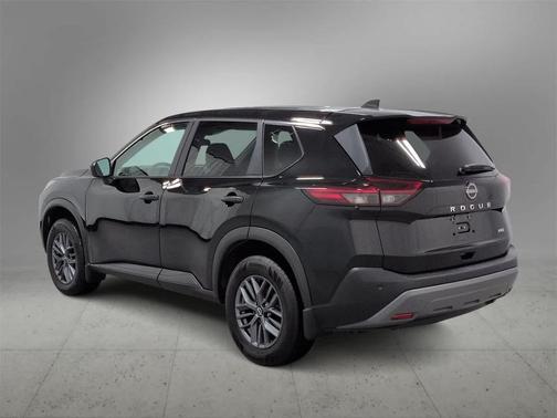 2022 Nissan Rogue S