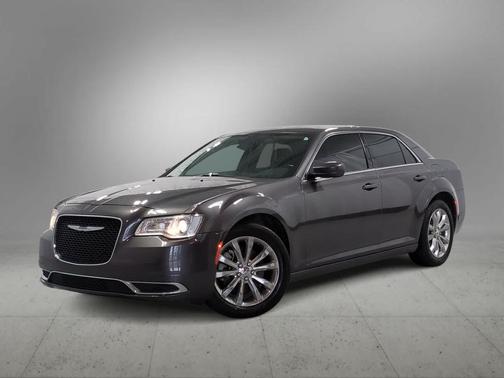 2022 Chrysler 300 Touring
