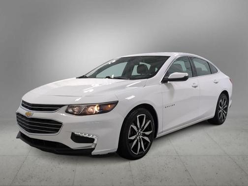 Summit White 2018 Chevrolet Malibu LT
