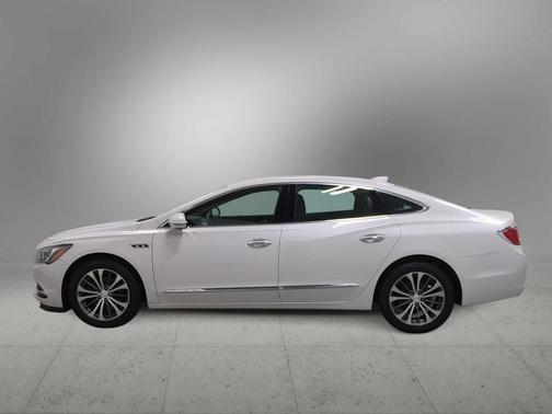 White Frost Tricoat 2019 Buick LaCrosse Essence