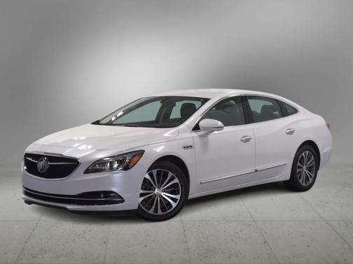 White Frost Tricoat 2019 Buick LaCrosse Essence