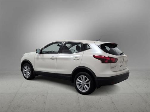 2018 Nissan Rogue Sport SV