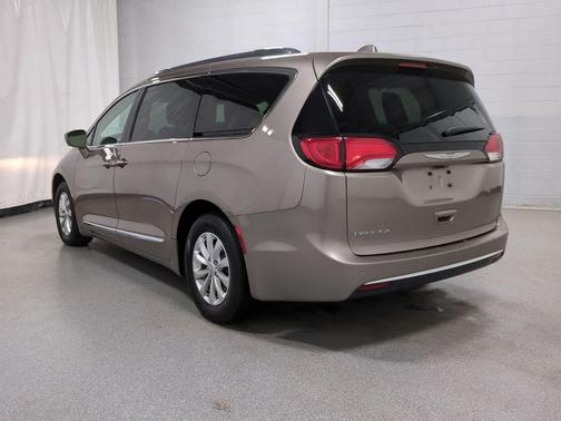 2018 Chrysler Pacifica Touring-L
