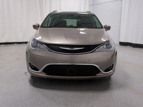 2018 Chrysler Pacifica Touring-L