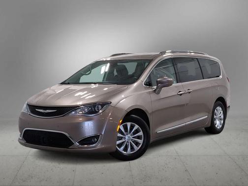 2018 Chrysler Pacifica Touring-L