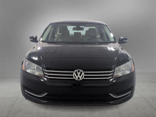 2014 Volkswagen Passat 2.5L Wolfsburg Edition