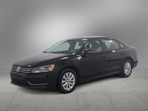 2014 Volkswagen Passat 2.5L Wolfsburg Edition