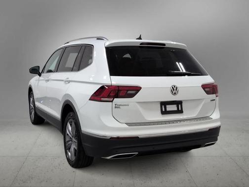 Pure White 2021 Volkswagen Tiguan 2.0T SEL