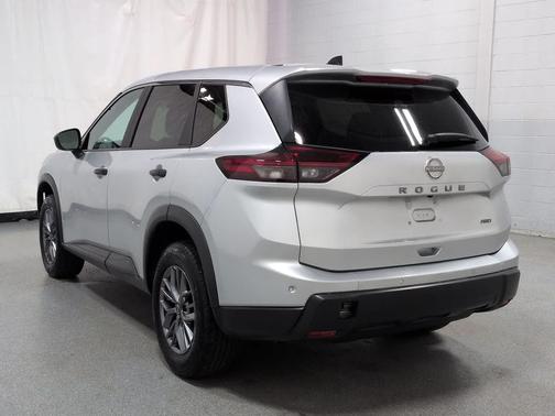 Brilliant Silver Metallic 2024 Nissan Rogue S