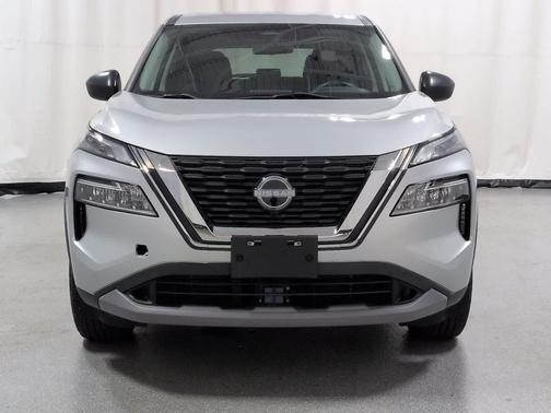 Brilliant Silver Metallic 2024 Nissan Rogue S