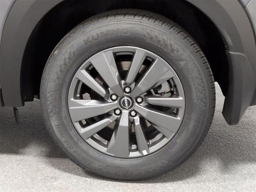 2025 Nissan Pathfinder SV FWD