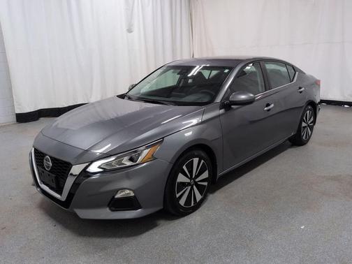 Gun Metallic 2021 Nissan Altima 2.5 SV
