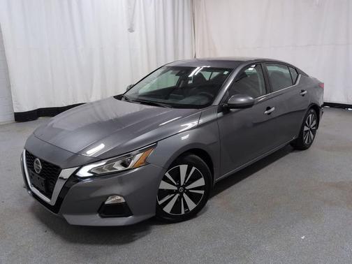 Gun Metallic 2021 Nissan Altima 2.5 SV