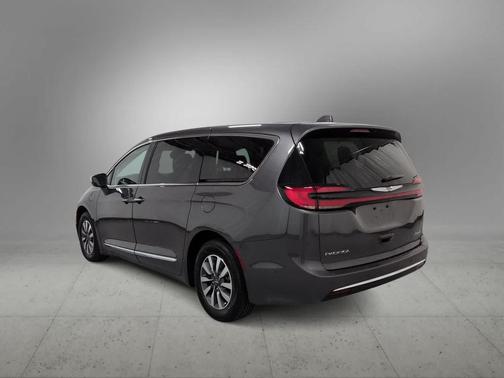 2022 Chrysler Pacifica Hybrid Limited
