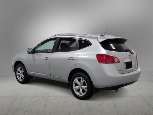 2011 Nissan Rogue SV