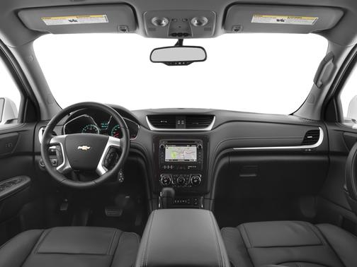 Iridescent Pearl Tricoat 2017 Chevrolet Traverse 2LT