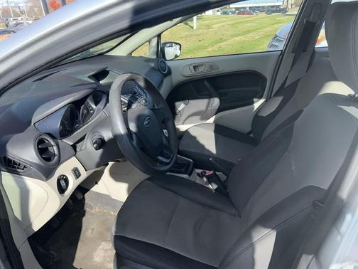 2013 Ford Fiesta S