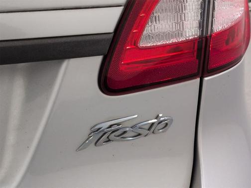 2013 Ford Fiesta S