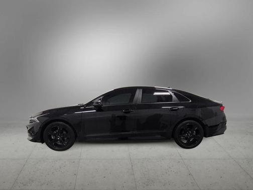 Ebony Black 2024 Kia K5 GT-Line