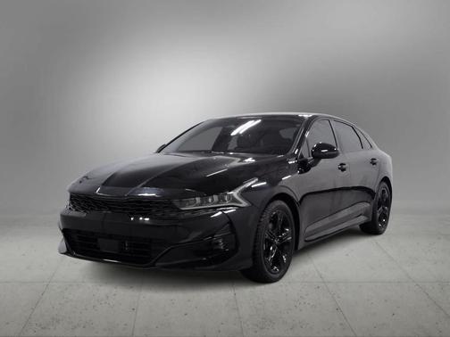 Ebony Black 2024 Kia K5 GT-Line