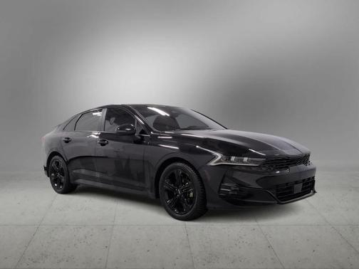 Ebony Black 2024 Kia K5 GT-Line
