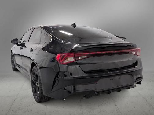 Ebony Black 2024 Kia K5 GT-Line