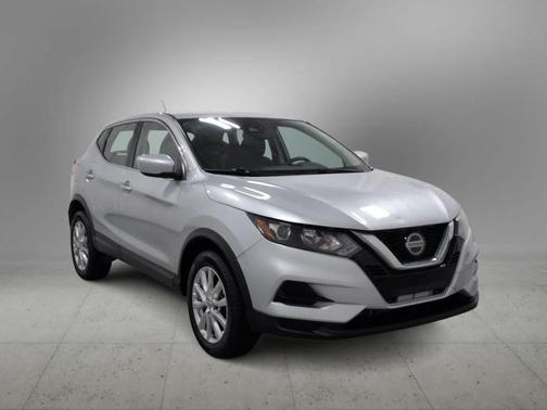 Brilliant Silver Metallic 2020 Nissan Rogue Sport S