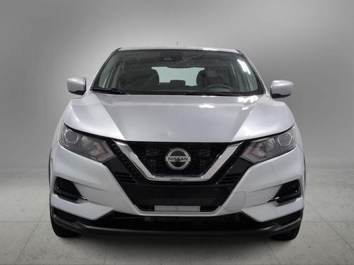 Brilliant Silver Metallic 2020 Nissan Rogue Sport S