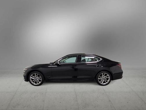 2022 Genesis G70 2.0T AWD