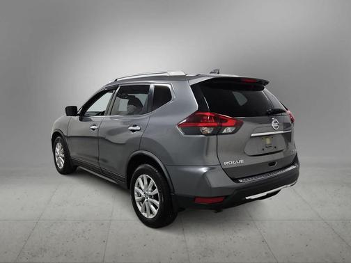 Gun Metallic 2018 Nissan Rogue SV