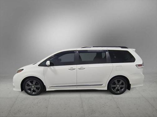 2015 Toyota Sienna SE