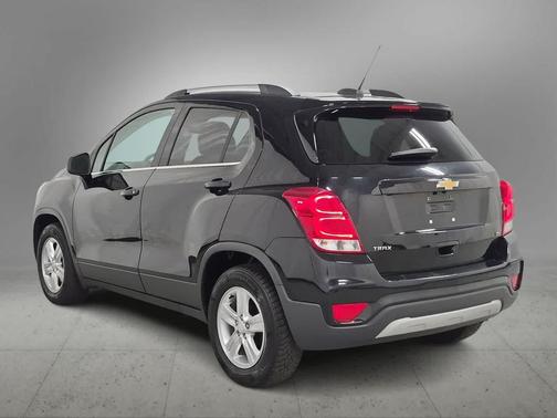 Mosaic Black Metallic 2018 Chevrolet Trax LT