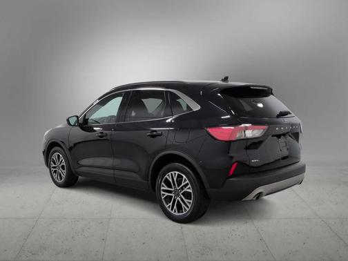 AGATE BLACK METALLIC 2020 Ford Escape SEL