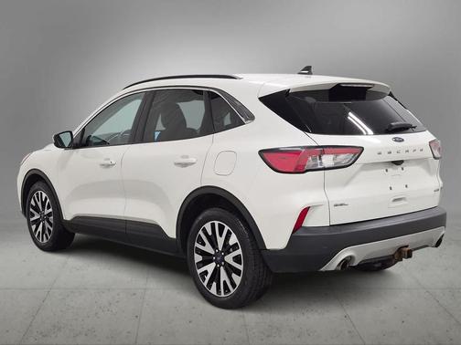 Star White Metallic Tri-Coat 2020 Ford Escape SEL