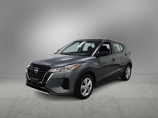Gun Metallic 2023 Nissan Kicks S